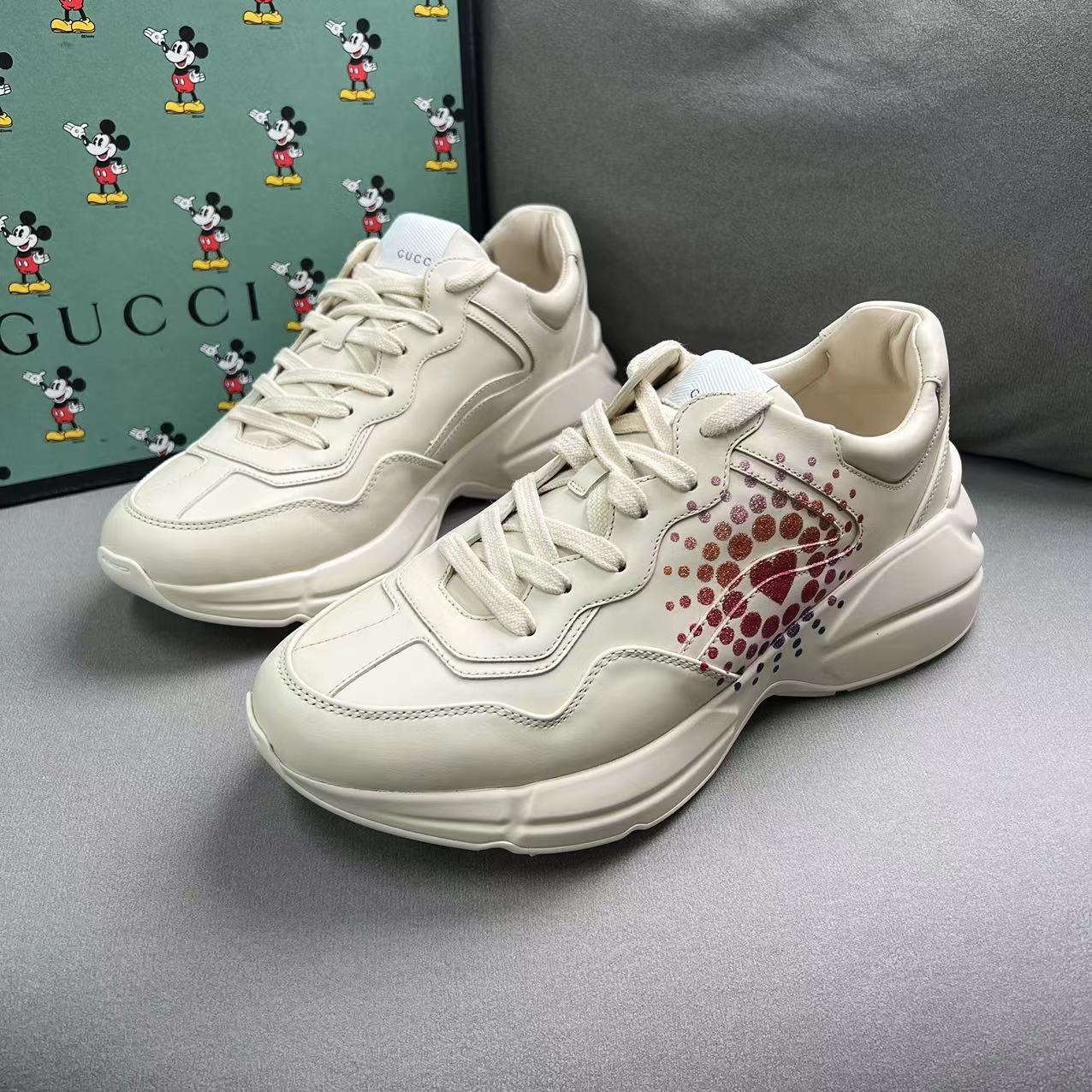 未使用 GUCCI/古驰 米白色侧边大logo鸳鸯印花老爹鞋 多尺码