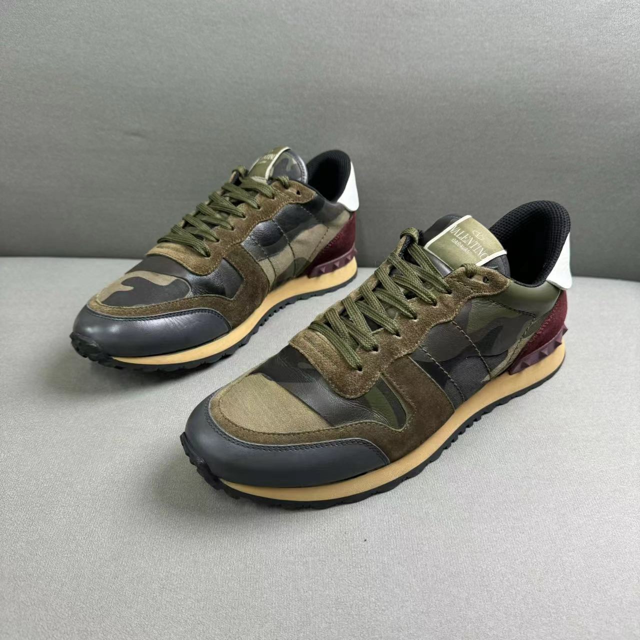 Valentino/华伦天奴迷彩拼色舒适时尚运动鞋 42码/95新
