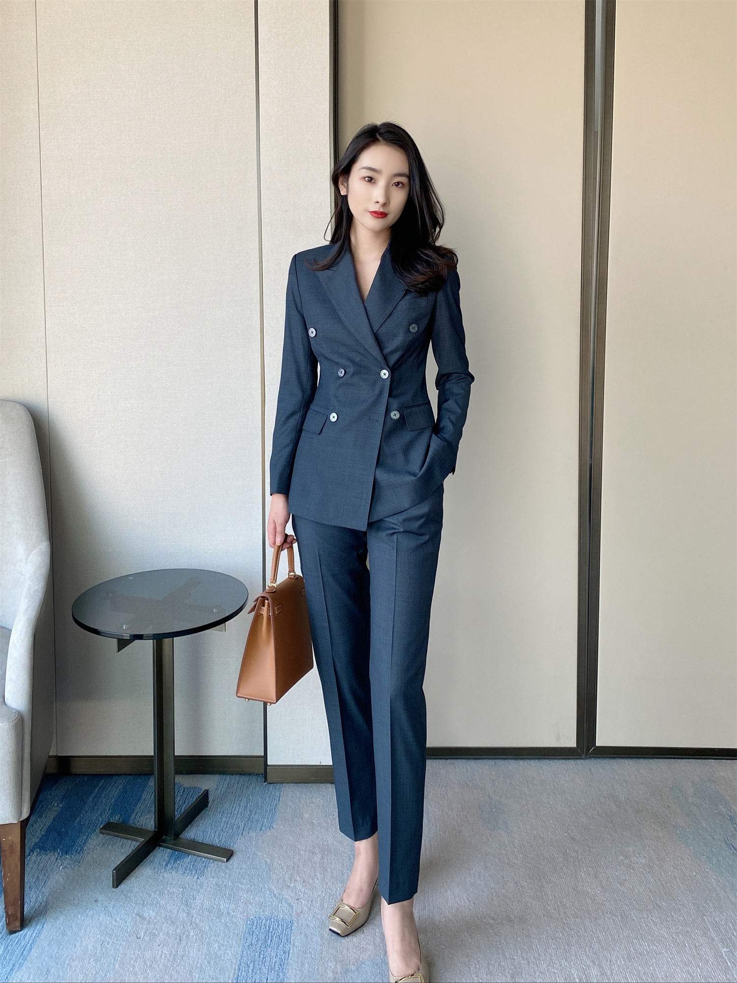 2024春秋高级感深灰色西服小脚裤两件套职业正装商务会议套装