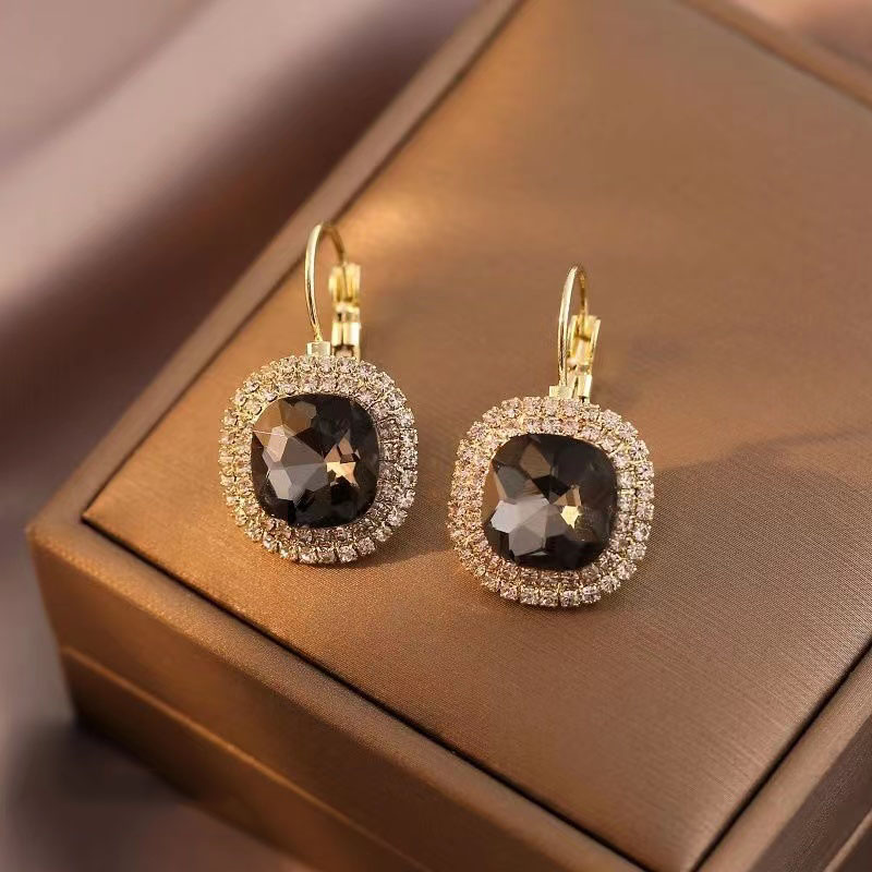 铜合金耳饰 新款几何黑色复古百搭轻奢小众精致简约素款耳环1671