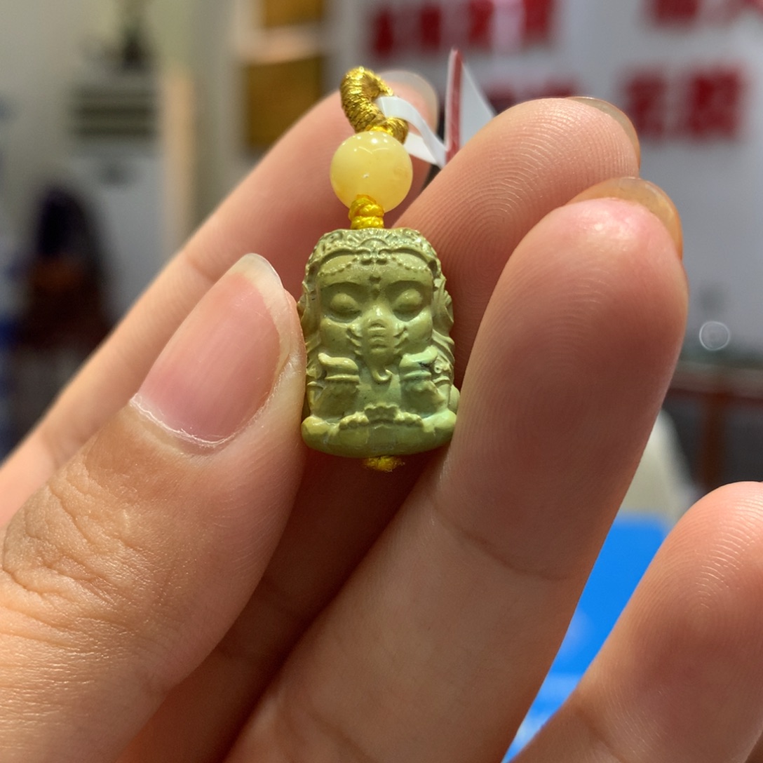 绿松石配饰未镶嵌