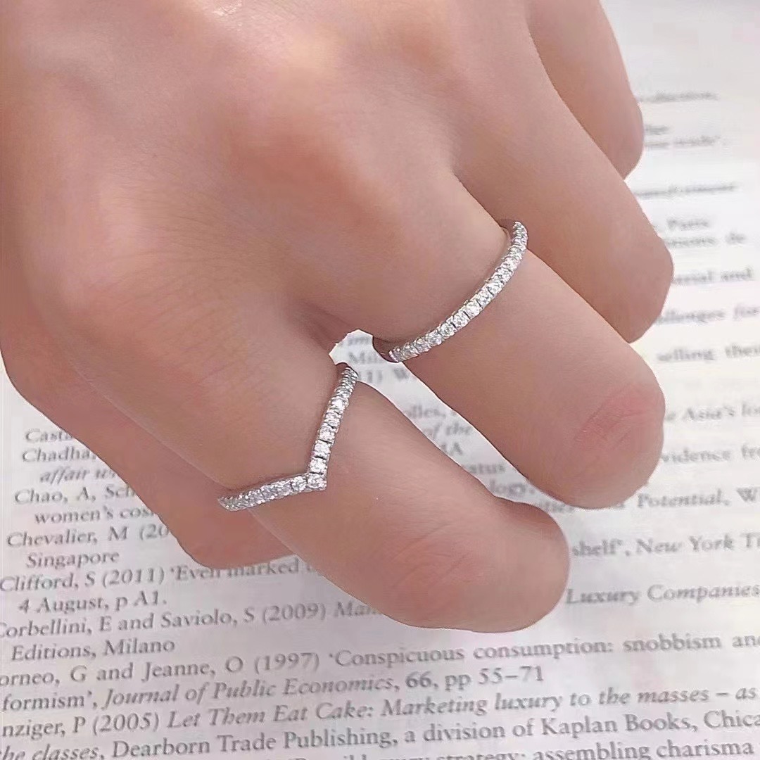 925银莫桑石银制品 【细直排】【 V排 】【七公主排戒】D色莫桑排戒