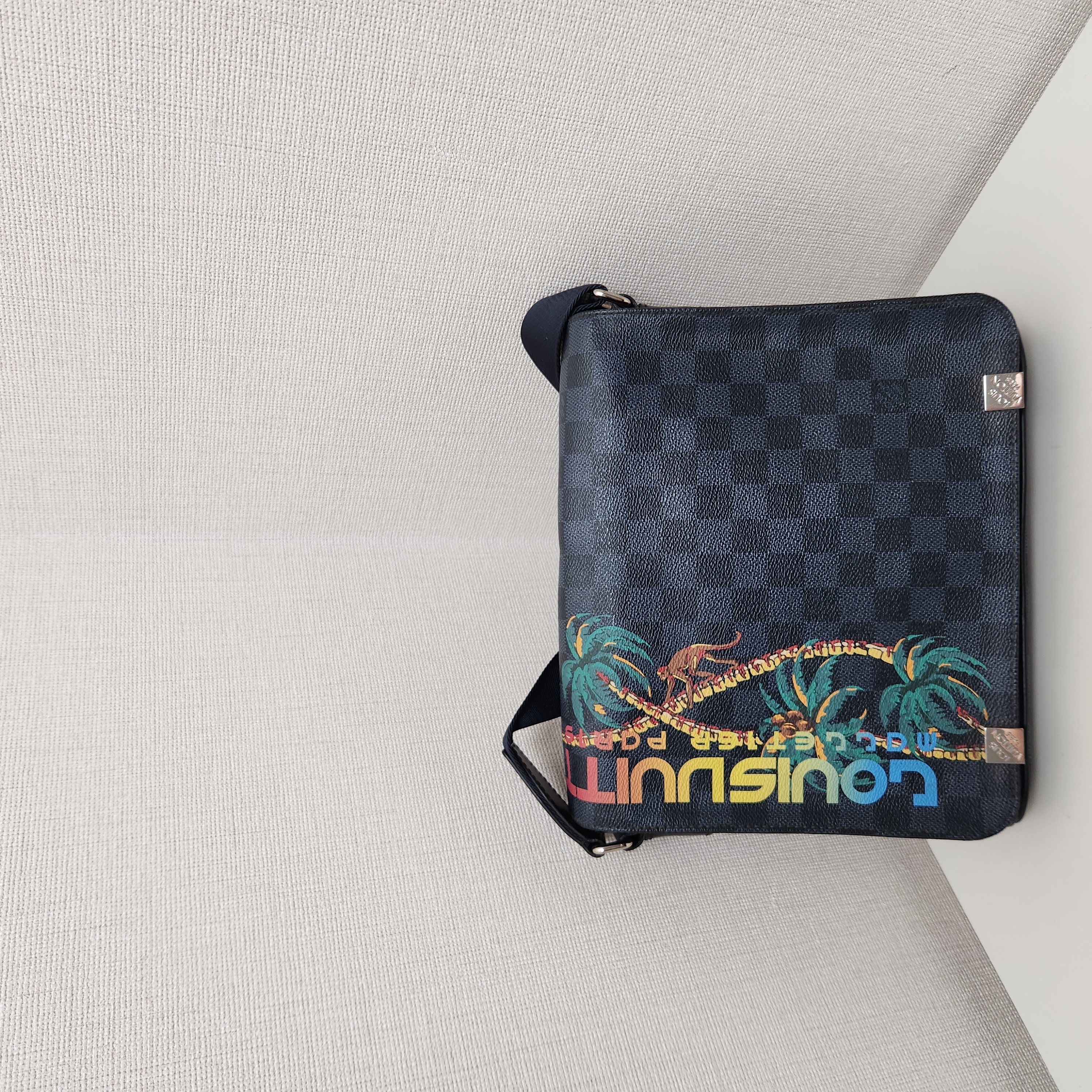 95新 LouisVuitton/路易威登 97新限量椰林邮差包