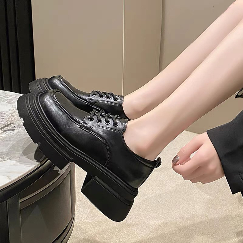 9909秋冬季新款学院风显瘦显厚底增高女小皮鞋