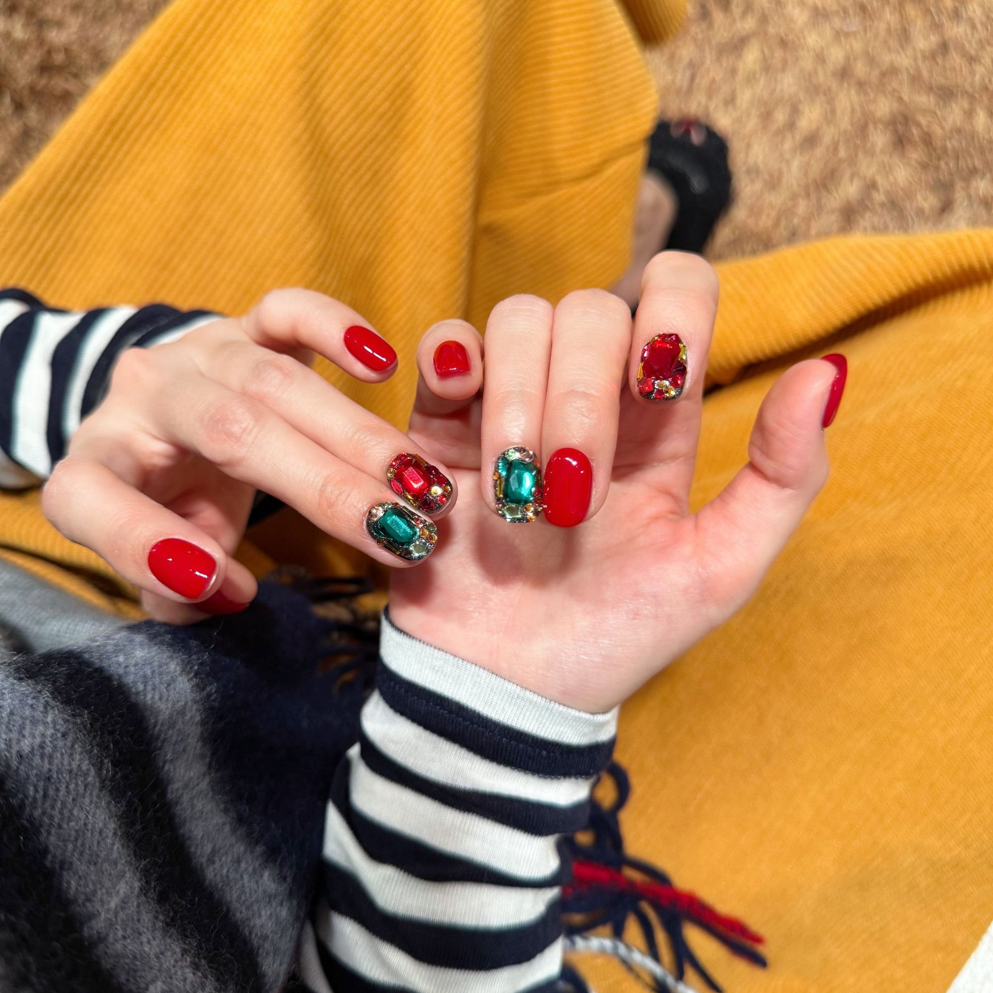 【呛口小辣椒】全华钻红色圣诞洋气显白美甲新年战甲氛围感穿戴甲