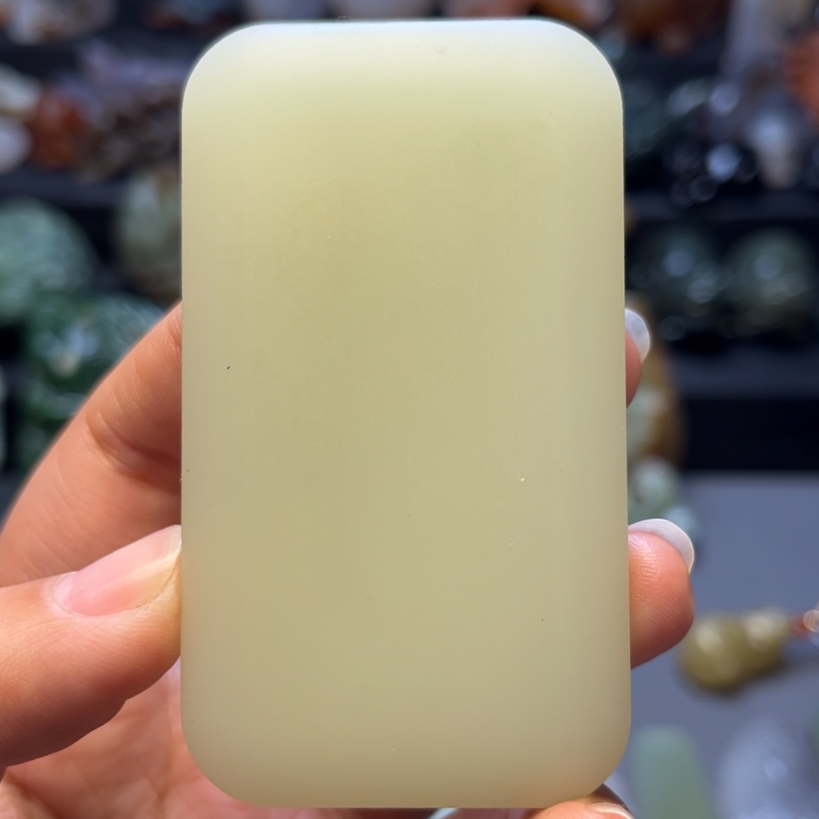 【闪购商品】蛇纹石玉颈饰未镶嵌
