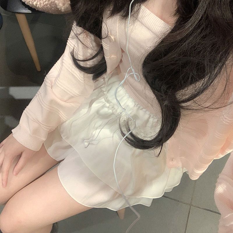 白色纯欲风半身裙夏季显瘦高腰蓬蓬裙甜美蛋糕裙日系荷叶边百搭