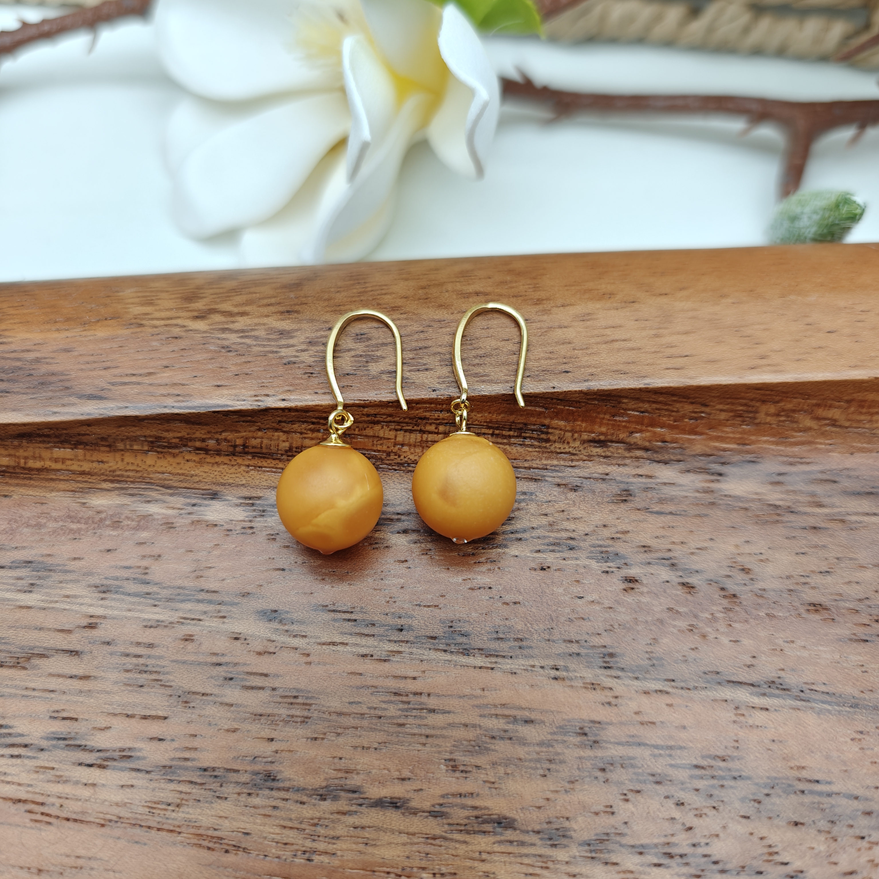 【蜜语原创】天然橘皮圆珠蜜蜡 s925银镶耳钩一对