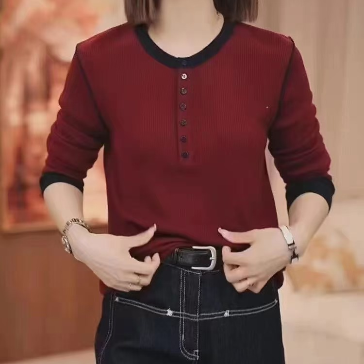 123 秋冬女士时尚撞色纽扣打底衫 F80 三楼