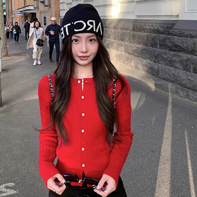 红色长袖针织开衫女早秋冬季绞花毛衣修身显瘦时尚短款打底衫上衣