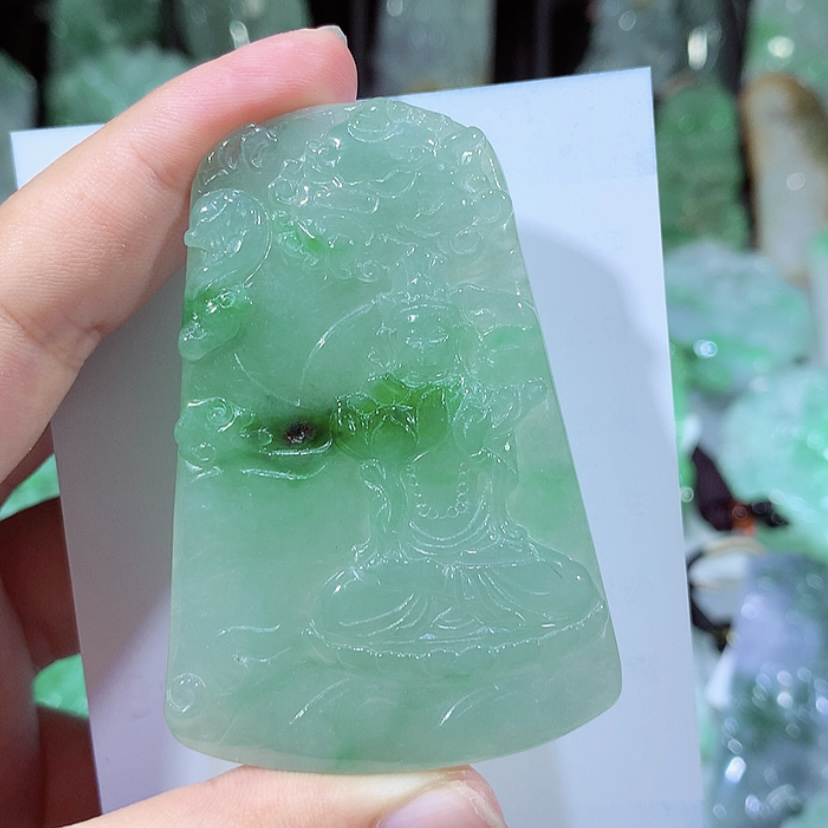 缅甸天然A货翡翠冰种飘阳绿文殊菩萨守护神吊坠