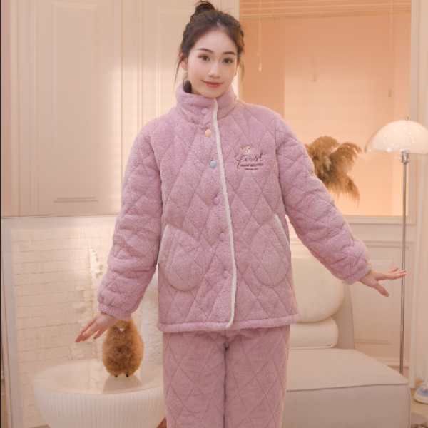 芬腾【温暖夹棉】秋冬立领暖脖防静电绒软女士家居服睡衣FJ2490177