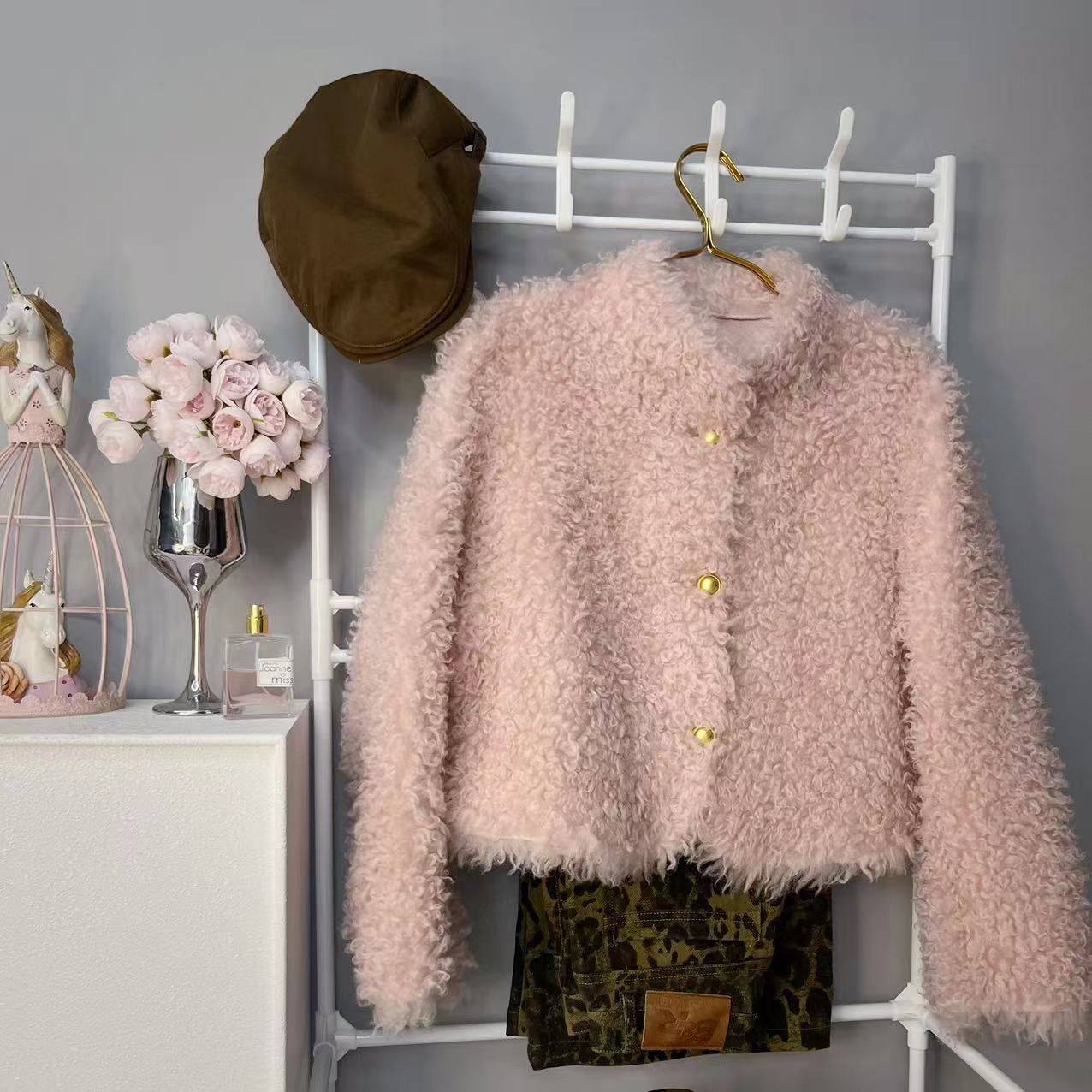 小卷毛 海宁2025秋冬新款皮草卷卷羊毛洋气减龄俏皮短外套