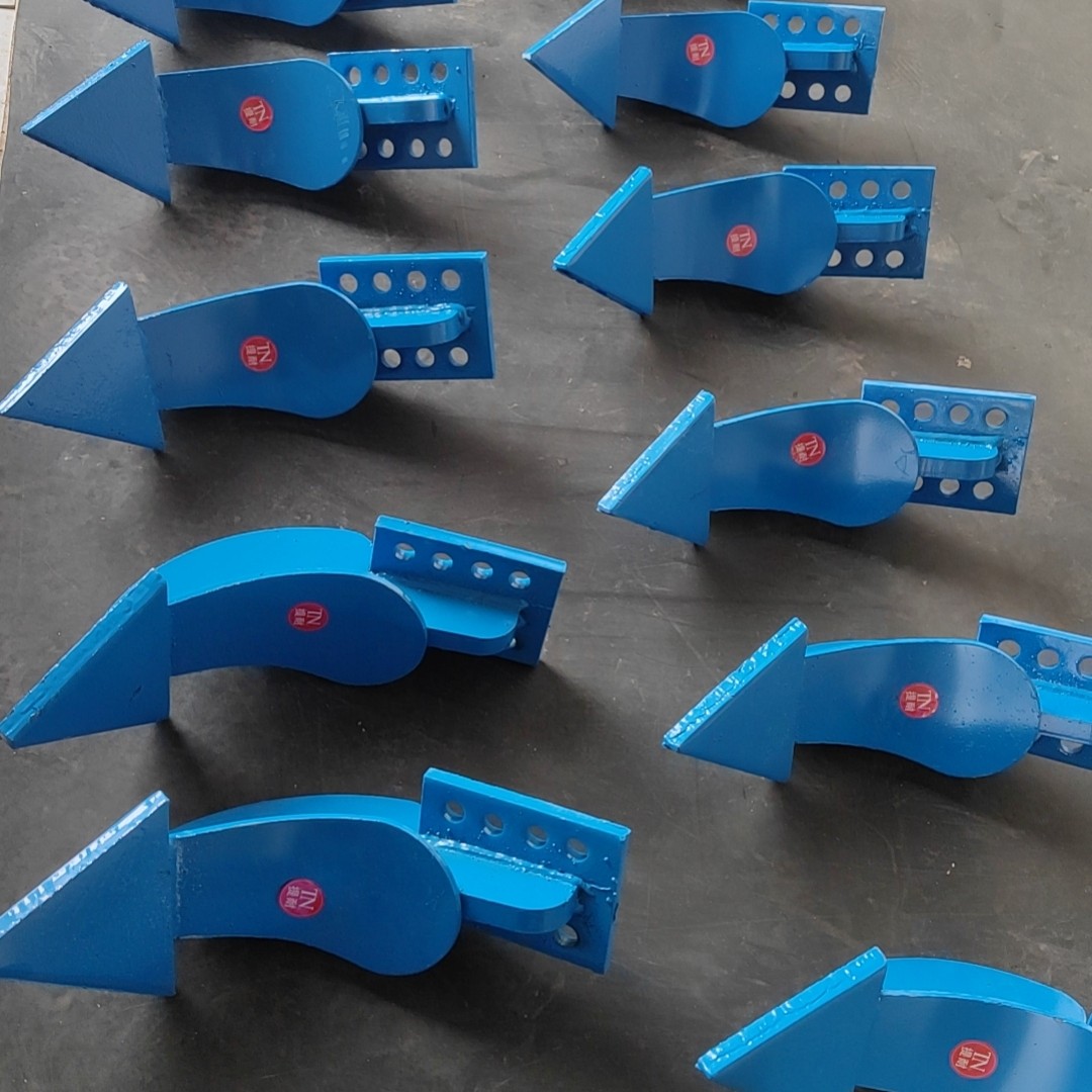 加厚弓子板中间犁，旋耕机中间犁尖，不沾泥小型加厚犁铧