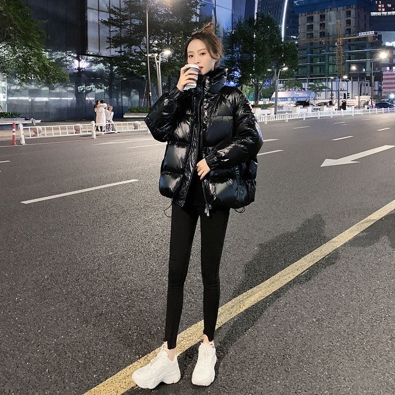 雪中飞黑色亮面白鸭绒羽绒服女短款2023冬季新款宽松立领加厚保暖
