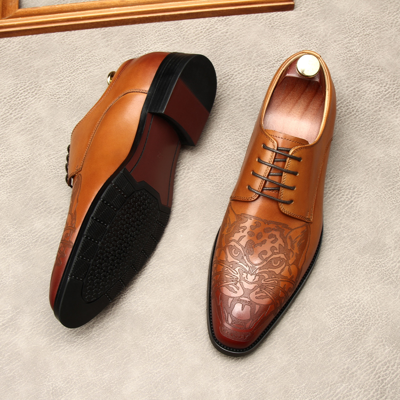 男士尖头头层牛皮新款虎头商务正装纯色皮鞋压花真皮时尚男士鞋子