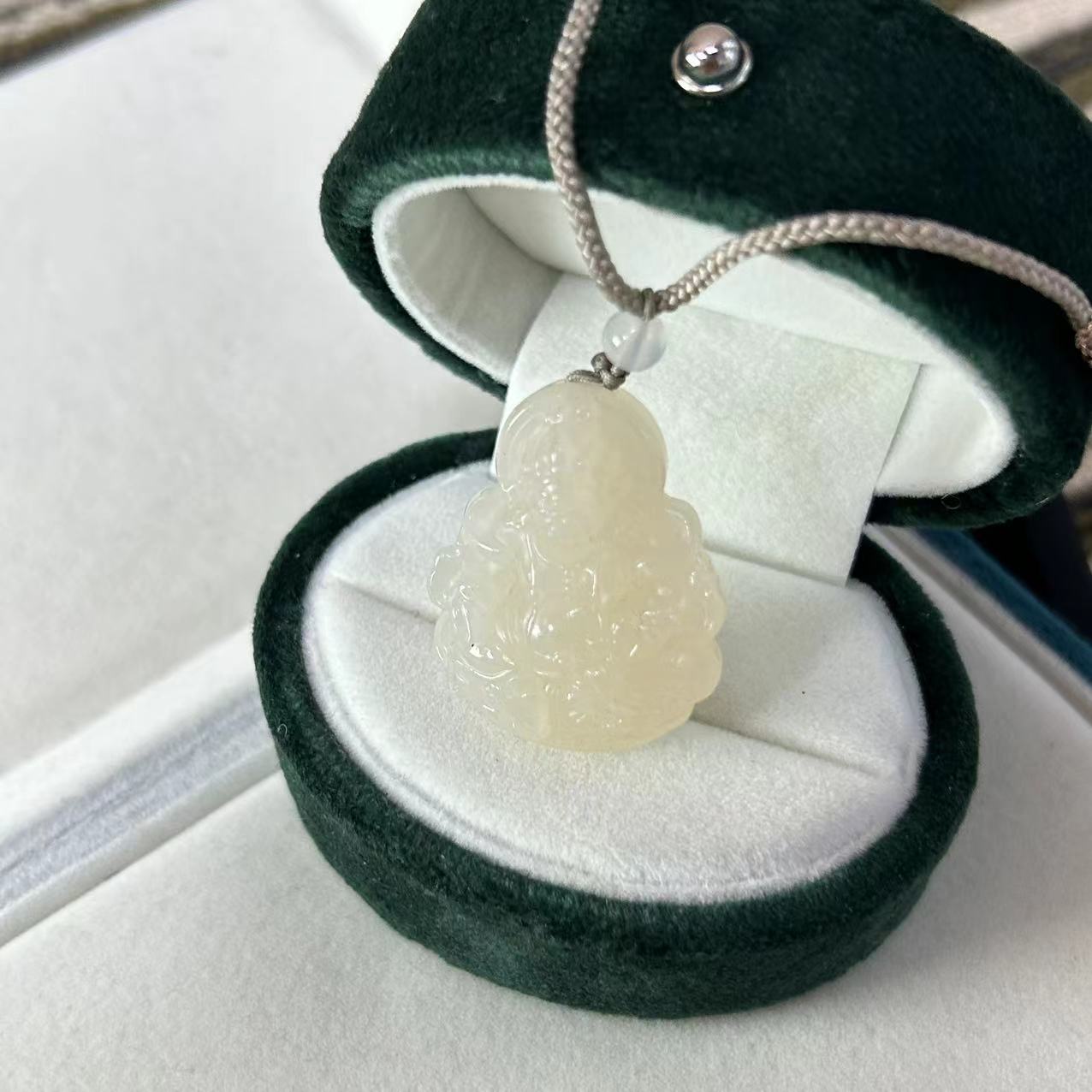 Gloire/古名【睿泽鉴宝】和田玉藕粉黄财神 33*26*11 XZC7730