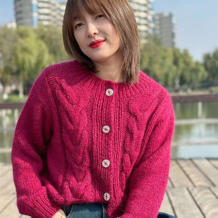 织圆领短开衫同款毛线一两（50克），玖球手工毛线编织