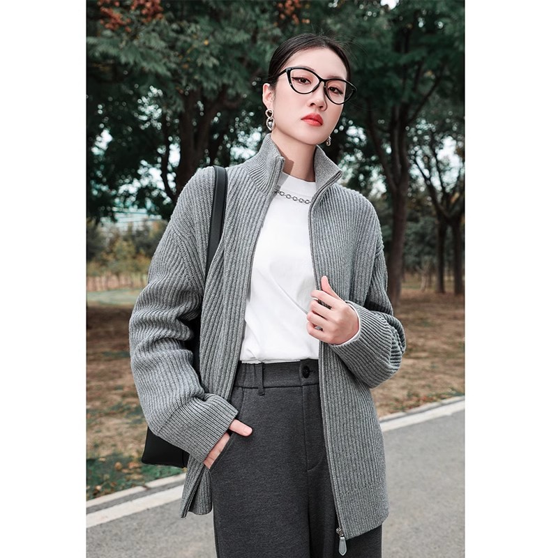 【商场同款】秋冬百搭立领竖坑条拉链长袖针织外套女5499223