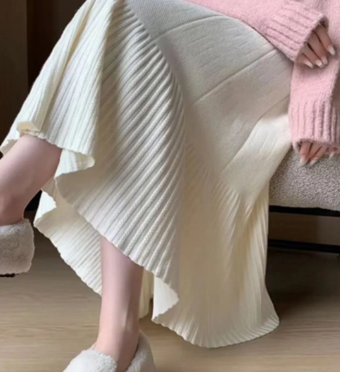 【小绿萝服饰】半裙 秋冬巨百搭米白色双面针织好穿好打理均码半裙