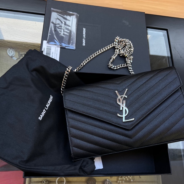 YSL 圣罗兰 信封包