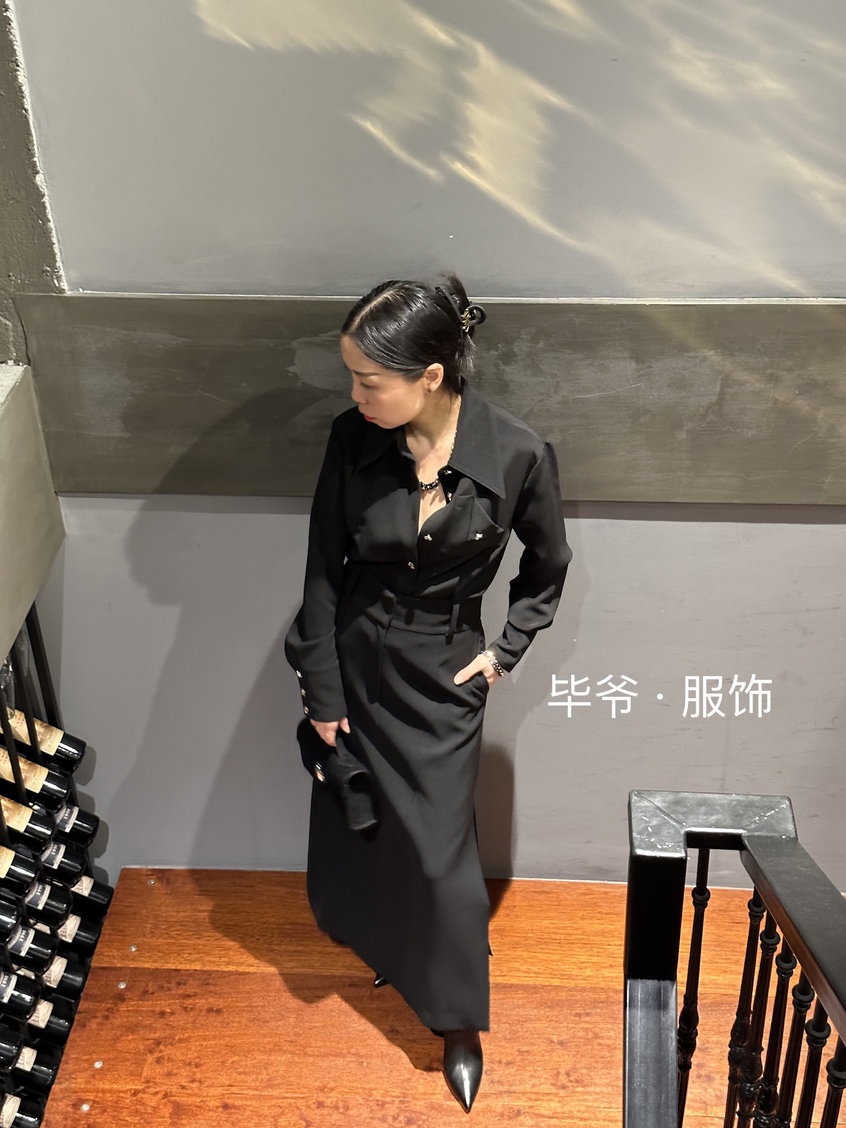 BIYE毕爷·服饰 时尚欧货中高端设计师款女装图片仅为展示各样衣服