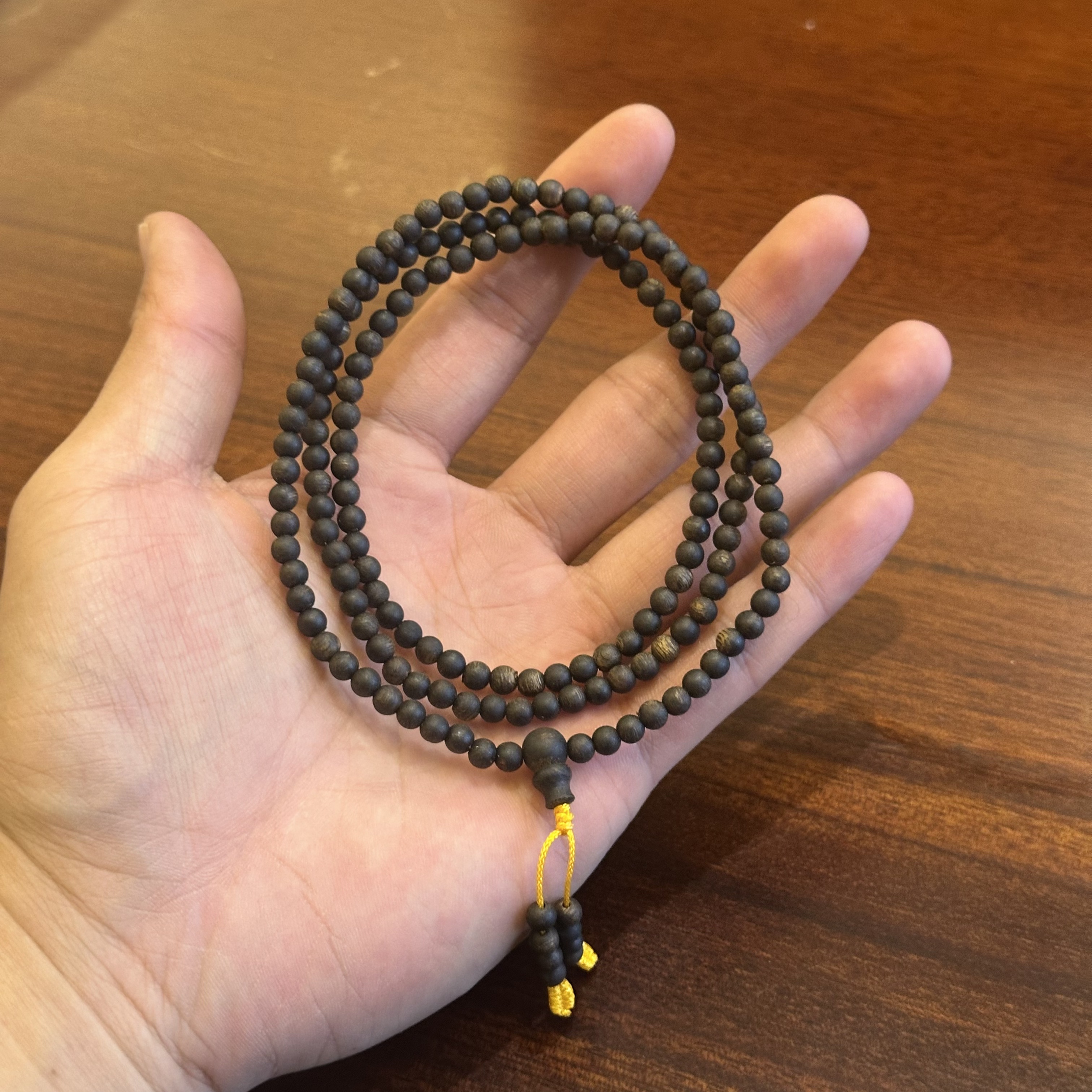 莺歌绿棋楠沉水0.4多圈手串-CX137