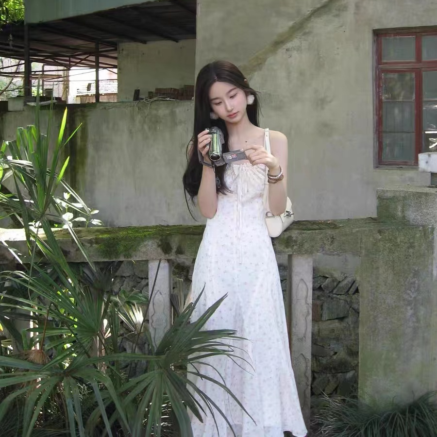 C21-4白色“长款碎花”吊带连衣裙