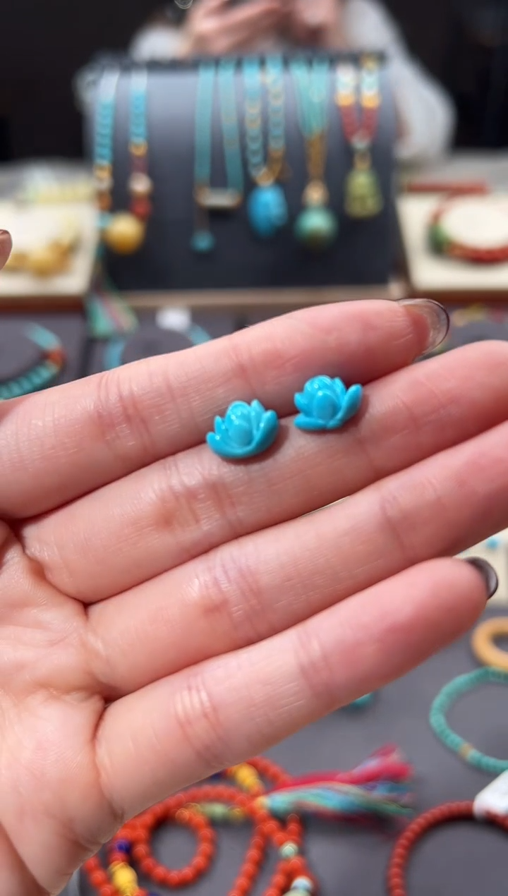 【闪购商品】绿松石耳饰18K金镶嵌绿松石耳钉