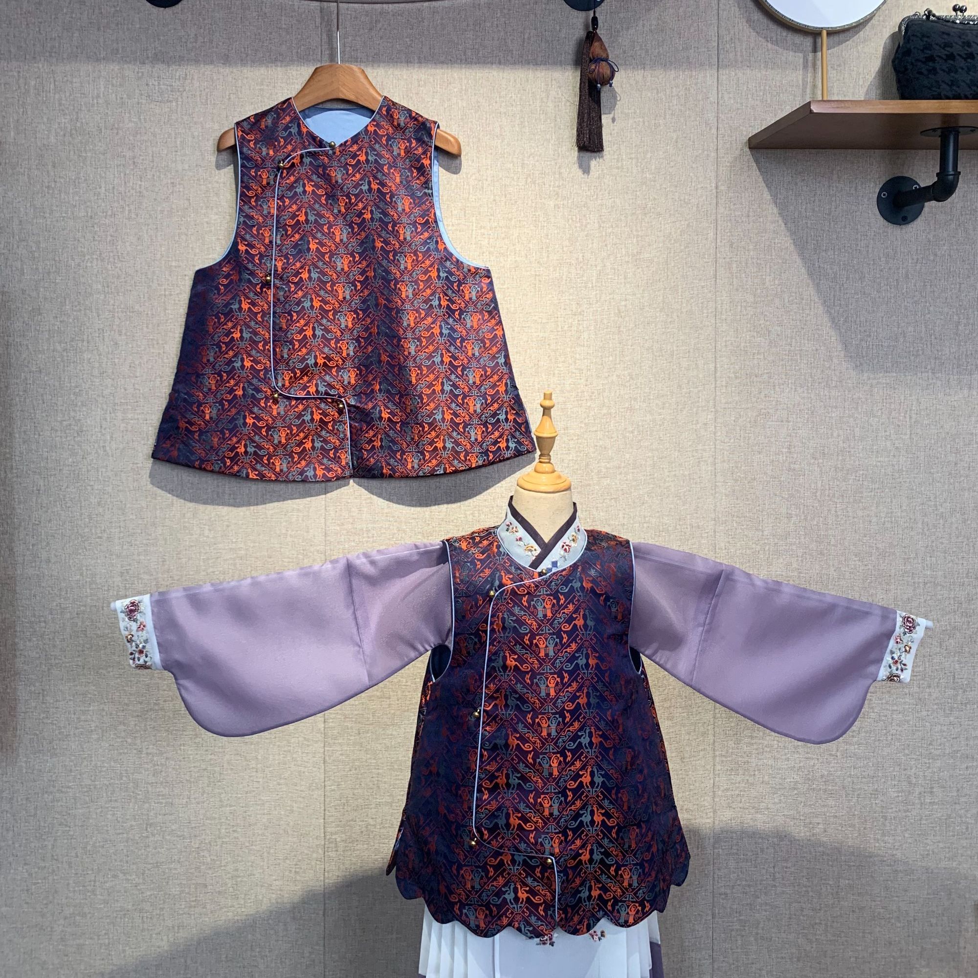 小圆领清式全牙边琵琶襟纯铜扣马甲（非成衣、仅制作工费定金）