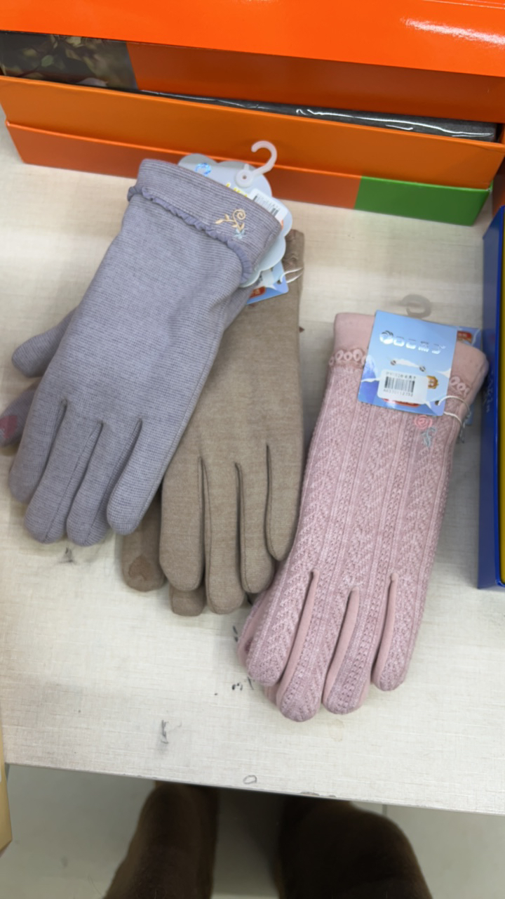 仟姿直播，保暖手套一物一拍。