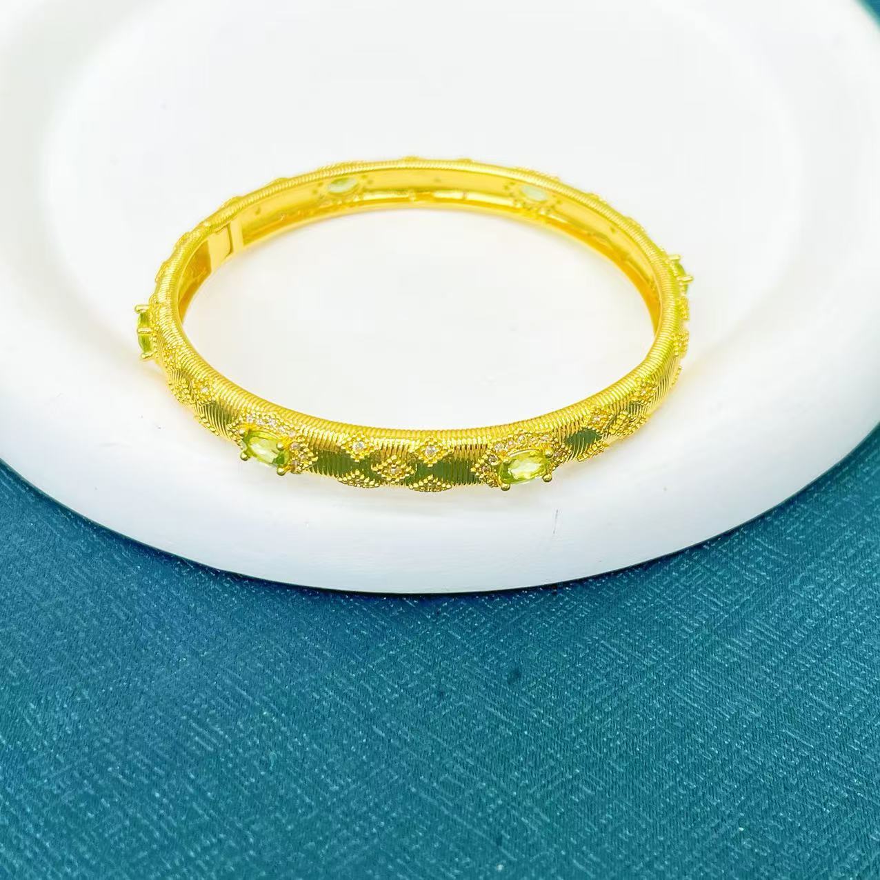 【杰哥专属】天然高端彩色宝石橄榄石七彩拉丝纯手工花丝手镯K571