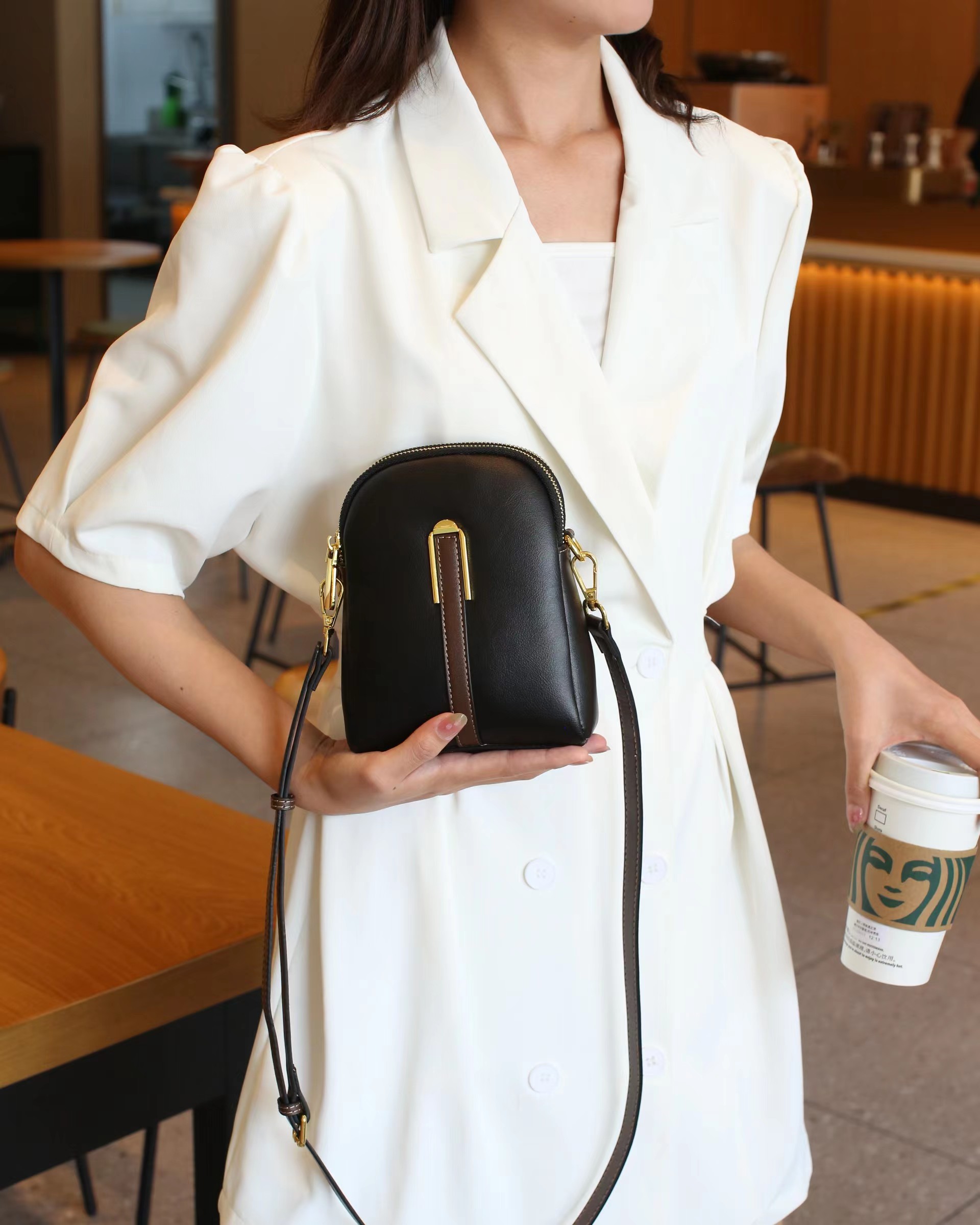 女士真皮单肩斜挎包百搭精致牛皮手机包