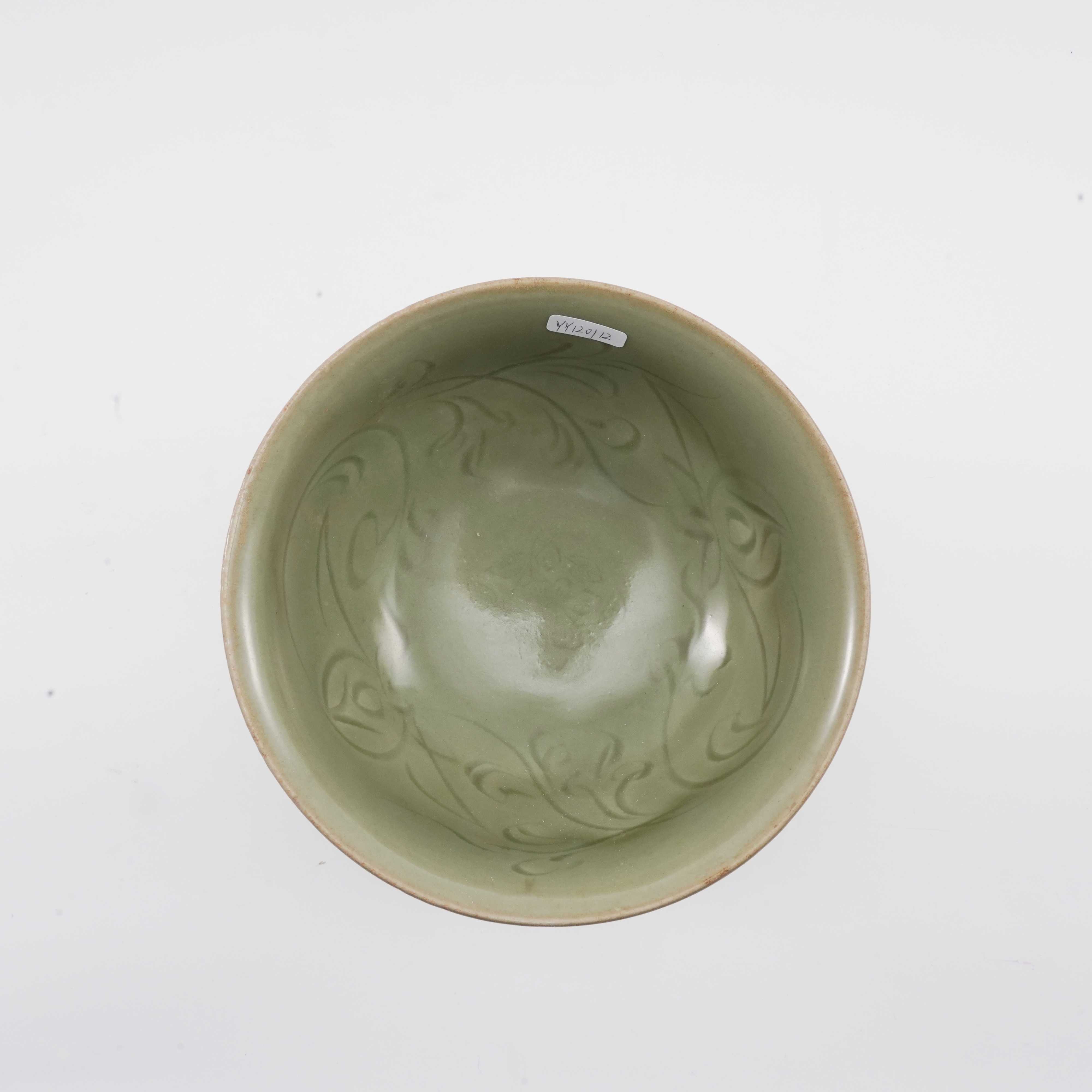 (AE9)YY120112 龙泉青瓷刻花卉纹碗