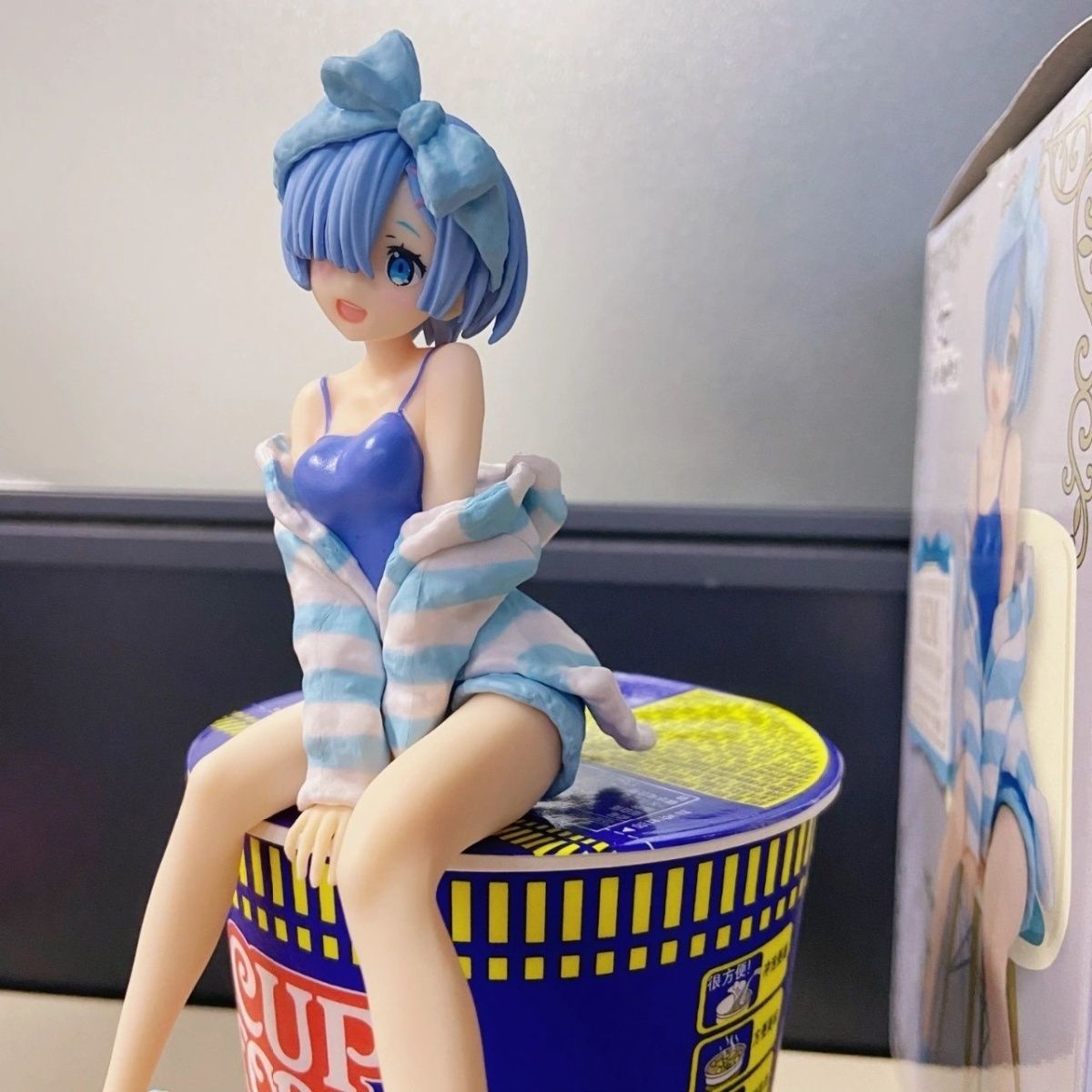 从零开始睡衣世界生活手办椅子动漫二次元美少女车载模型机箱摆件