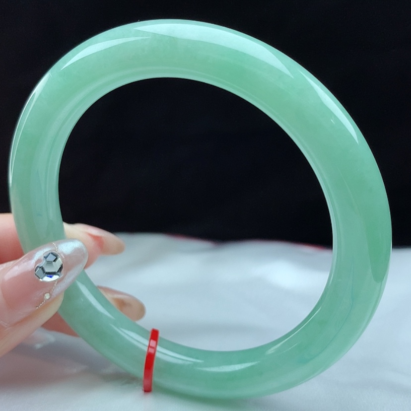 【闪购商品】翡翠手镯（圆镯）未镶嵌23078