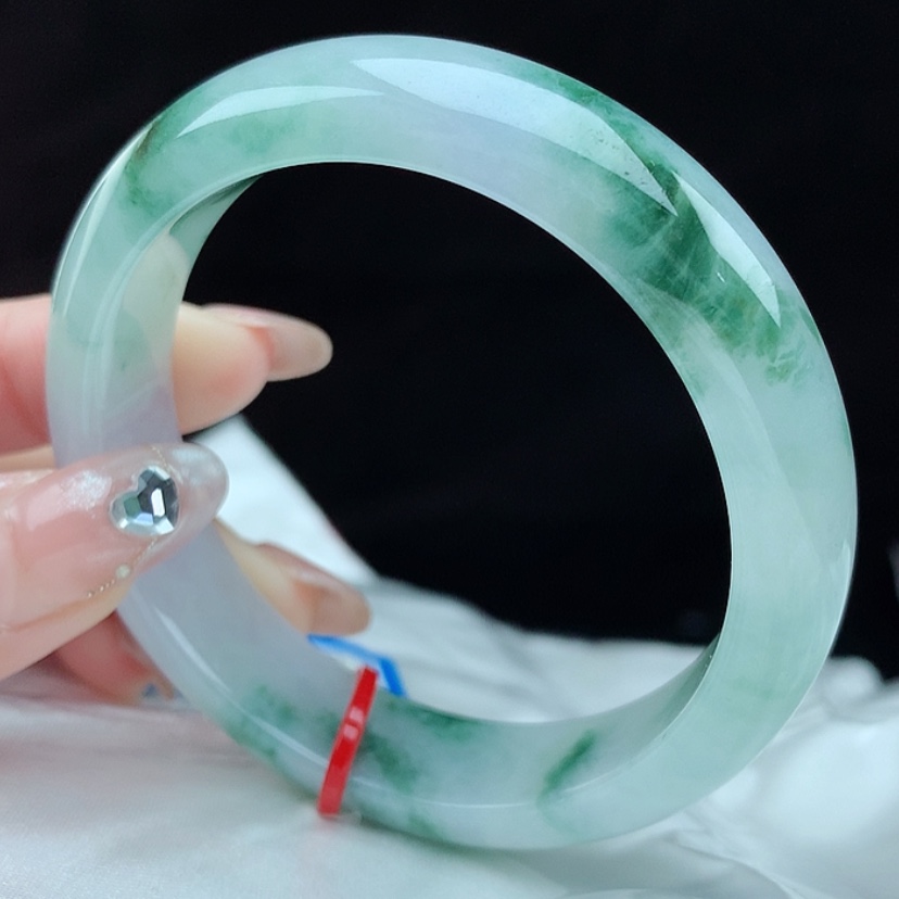 【闪购商品】翡翠手镯未镶嵌00900079