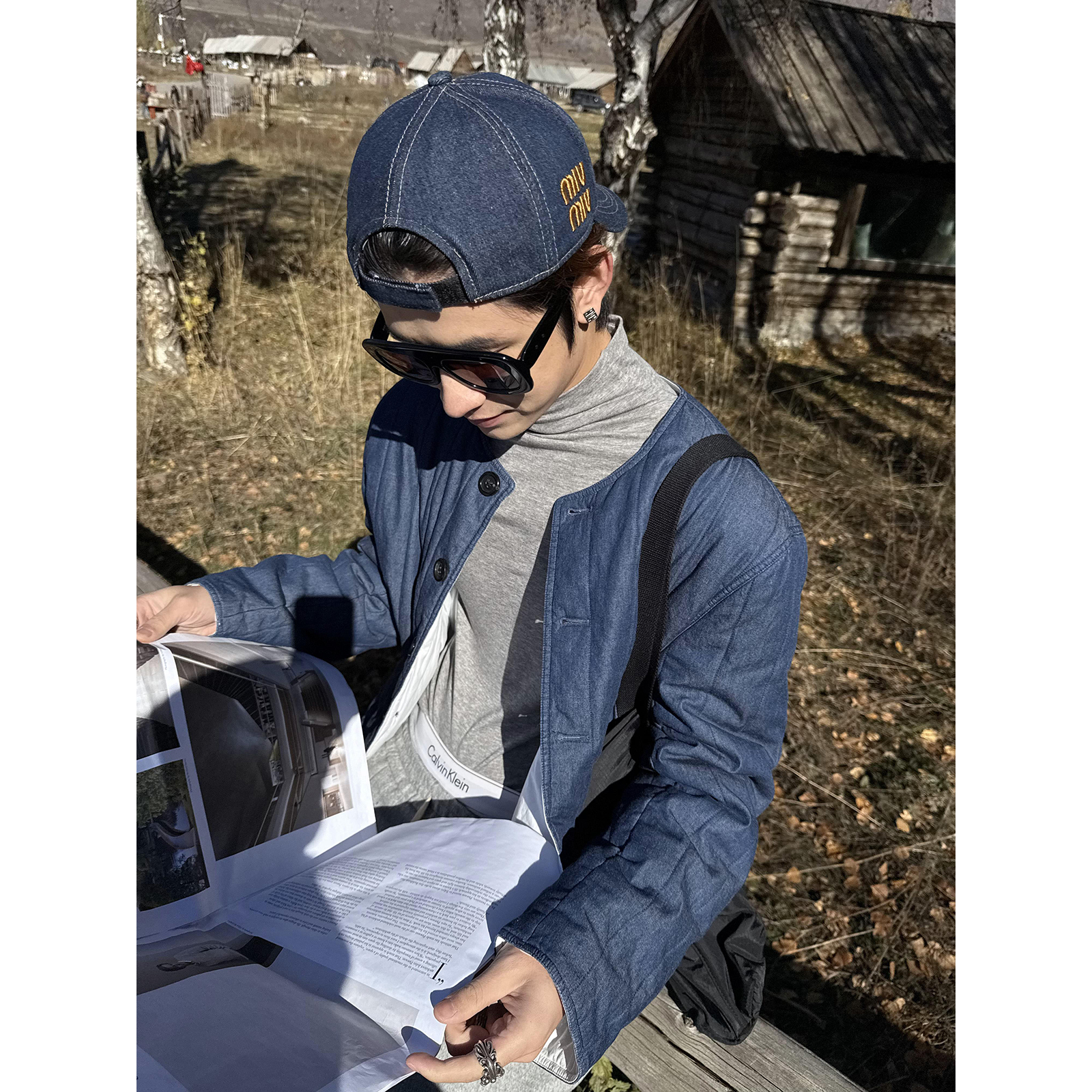 ESC MAN STUDIO/ 风度与温度并存的 极简风复古圆领牛仔棉衣