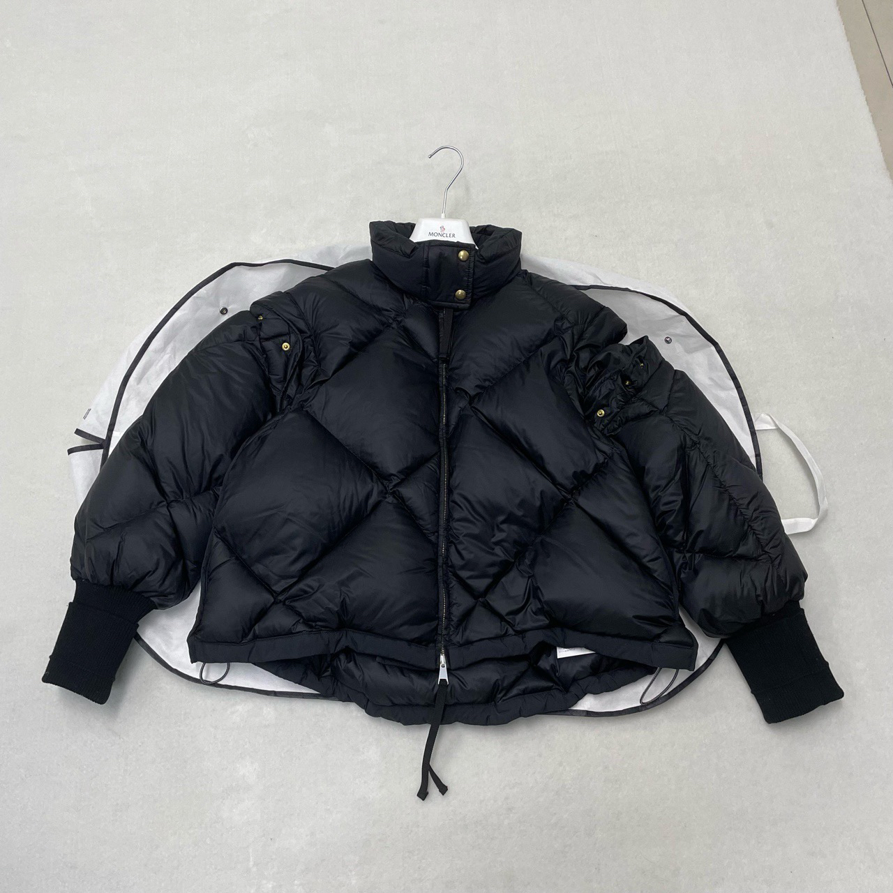 99新  蒙口 秀款短款羽绒服0码 6224172
