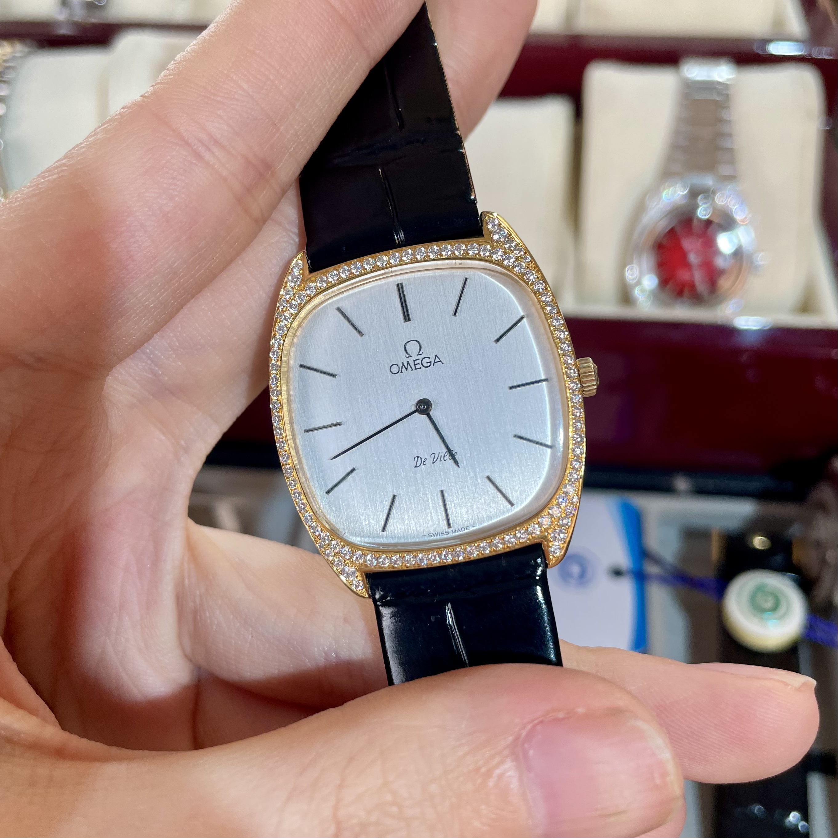 95新 Omega/欧米茄 vintage中古手表/蝶飞/石英/后钻
