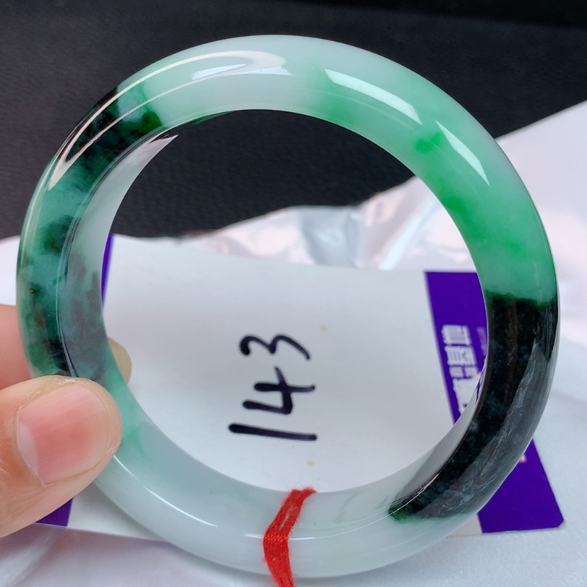 【闪购商品】翡翠手镯未镶嵌59+