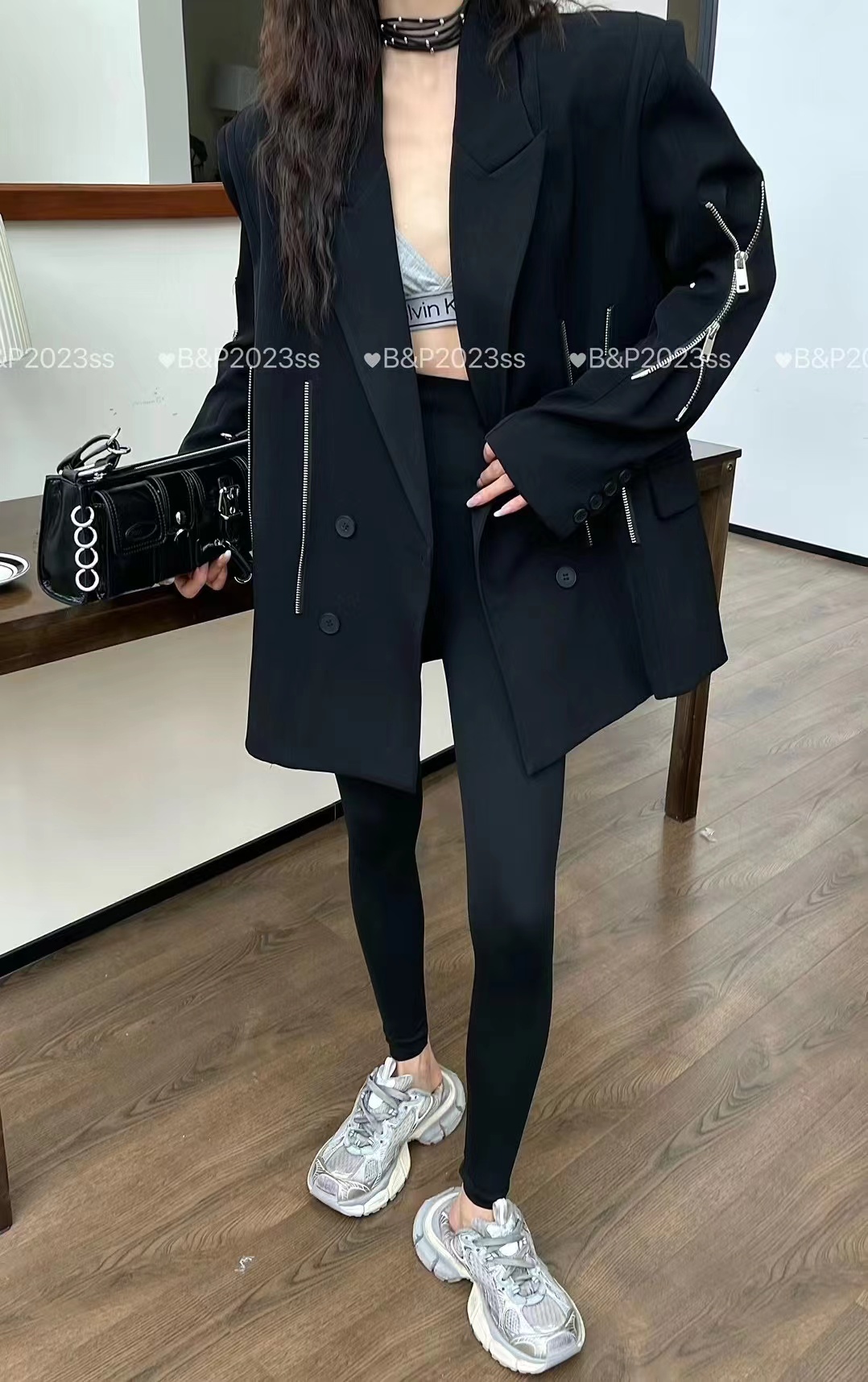 深圳设计款西服气质西装网红时尚春季设计师百搭休闲休闲轻奢