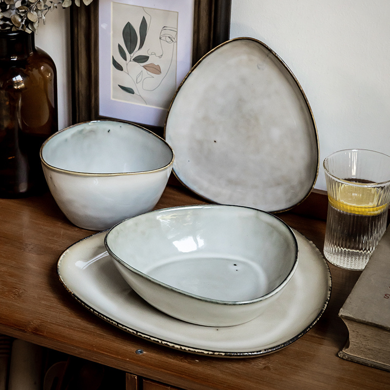 巷子尾〖旧旧的很迷人~〗三角形面碗沙拉碗盘子复古窑变餐具微瑕