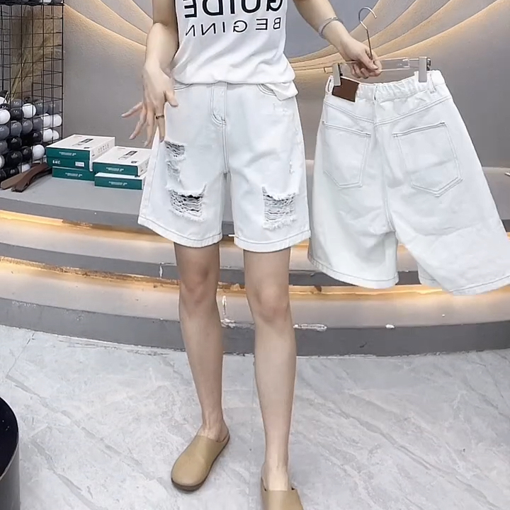 大码女装2024夏季新款白色牛仔短裤小个子破洞拉丝百搭阔腿五分裤
