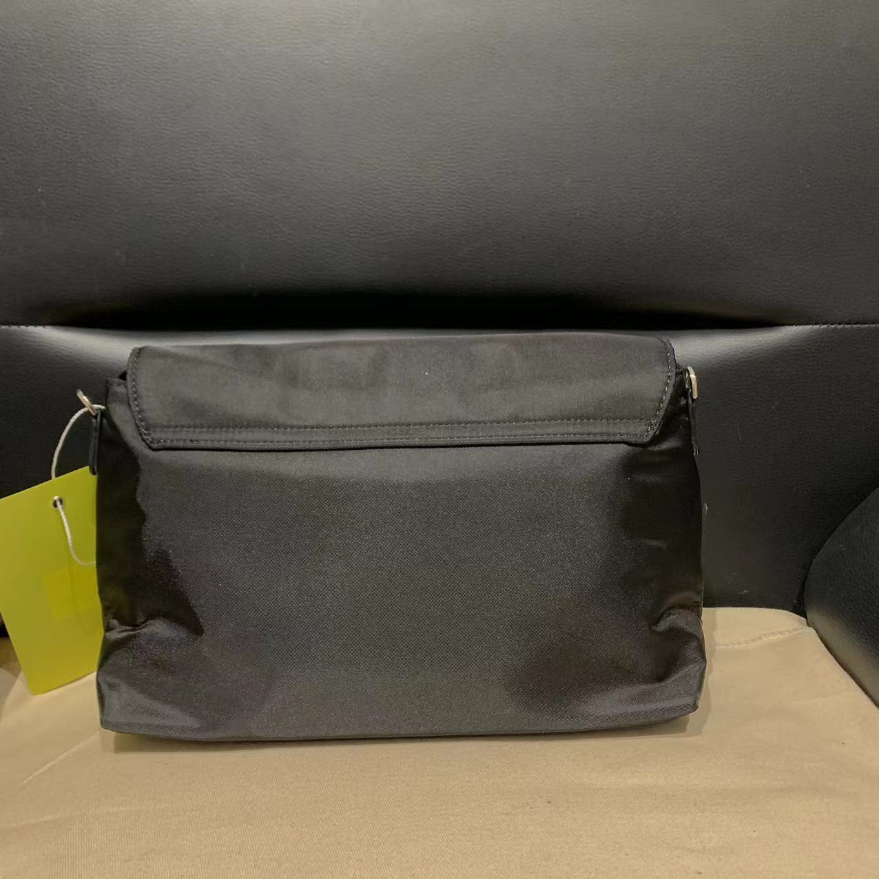 全新未使用  奢品中古捡漏/小众设计师款/箱包/9新/231226010