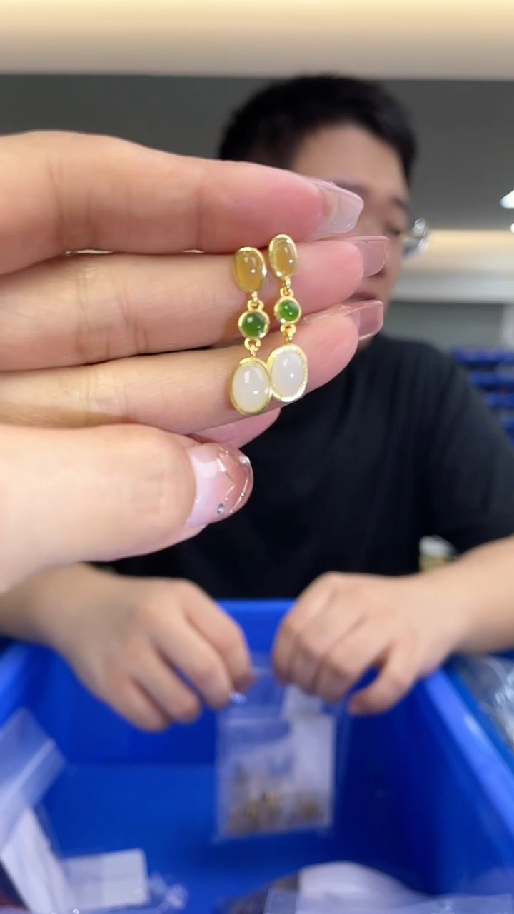 【闪购商品】和田玉`银S925镶嵌多样性发一件