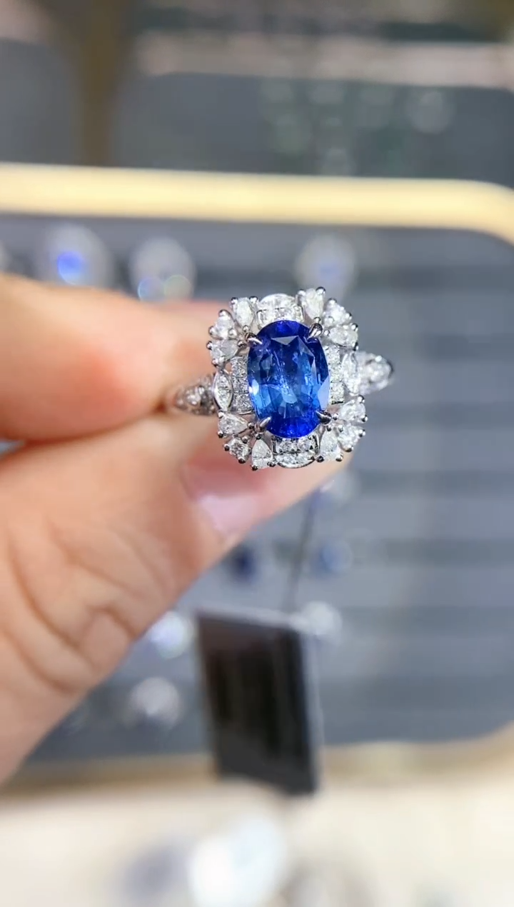 【闪购商品】蓝宝石戒指18K金镶嵌1.51ct/七天鉴赏/无烧