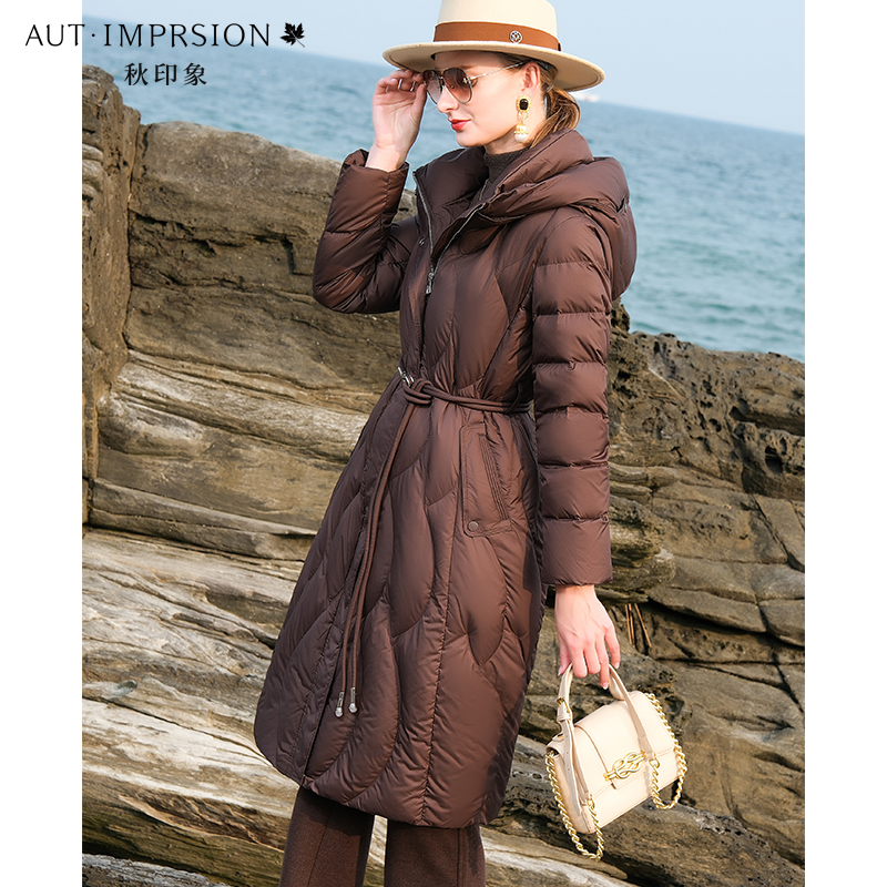 官方正品国标90鹅绒服系带修身款2025新品连帽气质女士精品羽绒服