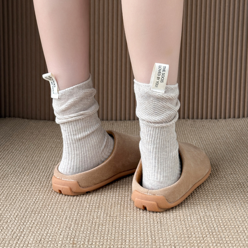 后跟布标中筒袜休闲学院风个性少女长袜春秋季舒适百搭松口堆堆袜