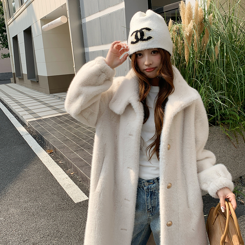 2024秋冬新款加厚女环保精品外套皮毛一体毛毛大衣白色毛绒外套